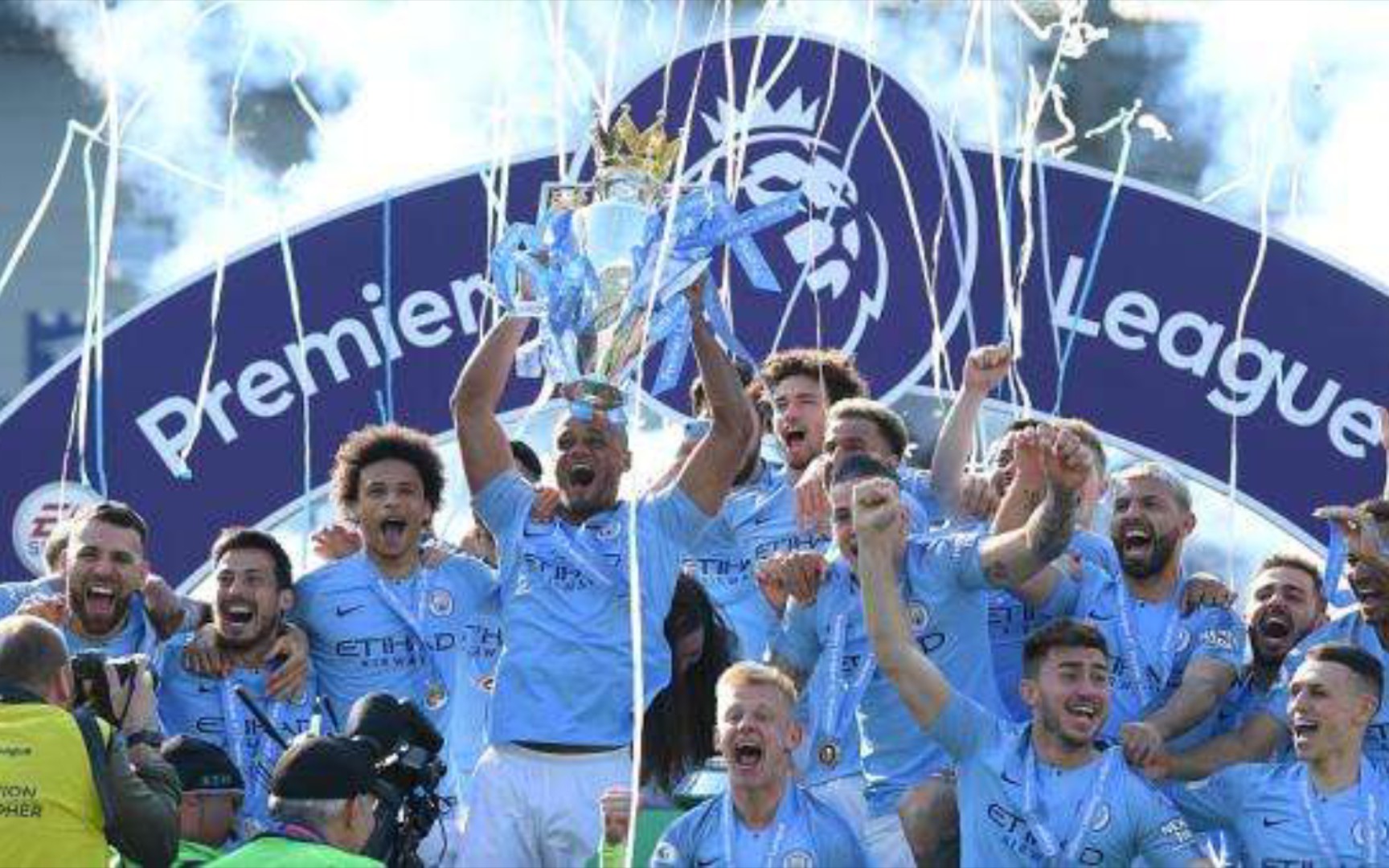 正式拉开帷 正式拉开帷